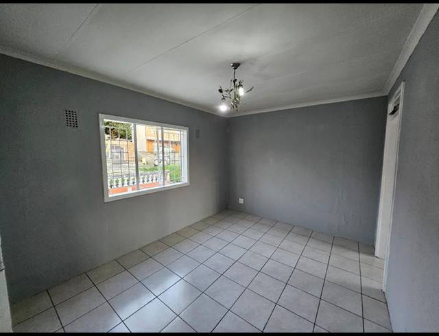 1 BEDROOM PROPERTY TO RENT IN SUNFORD